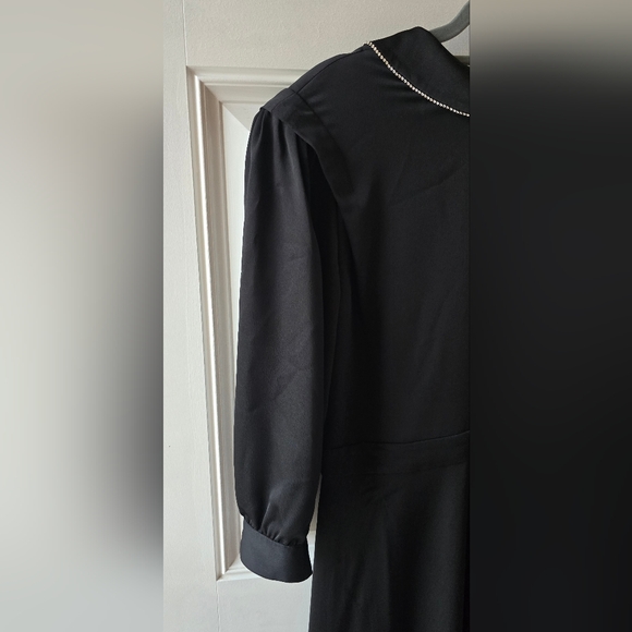 KARL LAGERFELD PARIS Black Crystal Embellished Rhinestone 10 Asymmetric - Picture 2 of 13